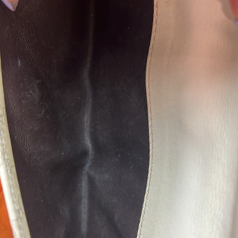 💯Authentic Gucci Gold folded Jackie GG Long Wallet - Picture 3 of 4